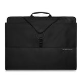 Garment bag sleeve checkable